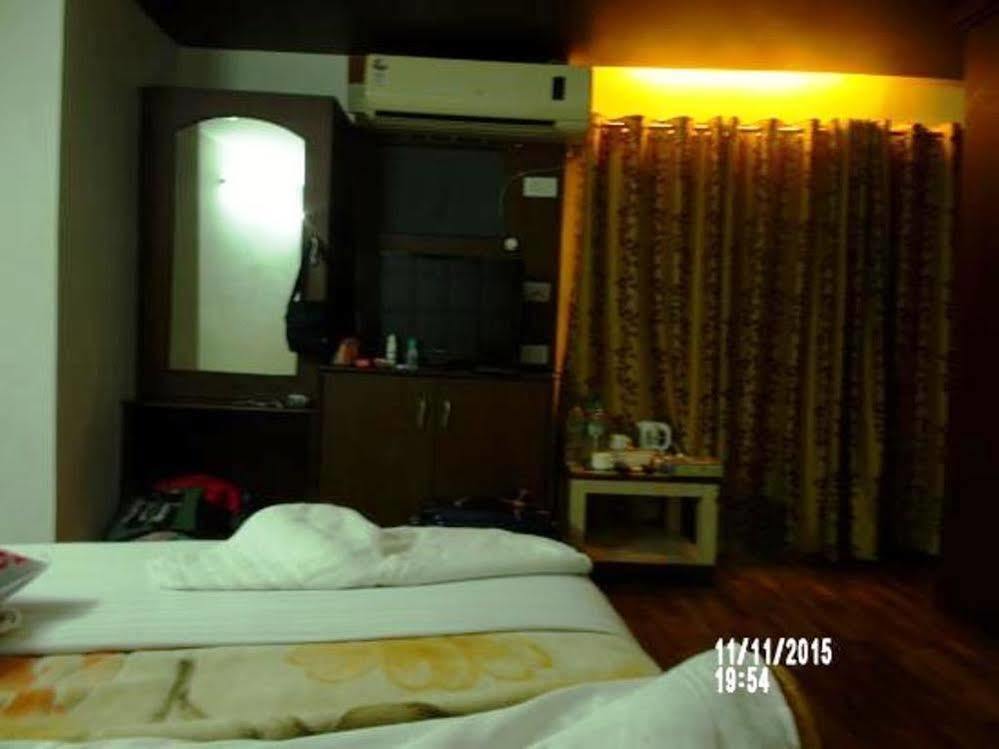 Hotel Ganesha Inn Tapovan Екстериор снимка
